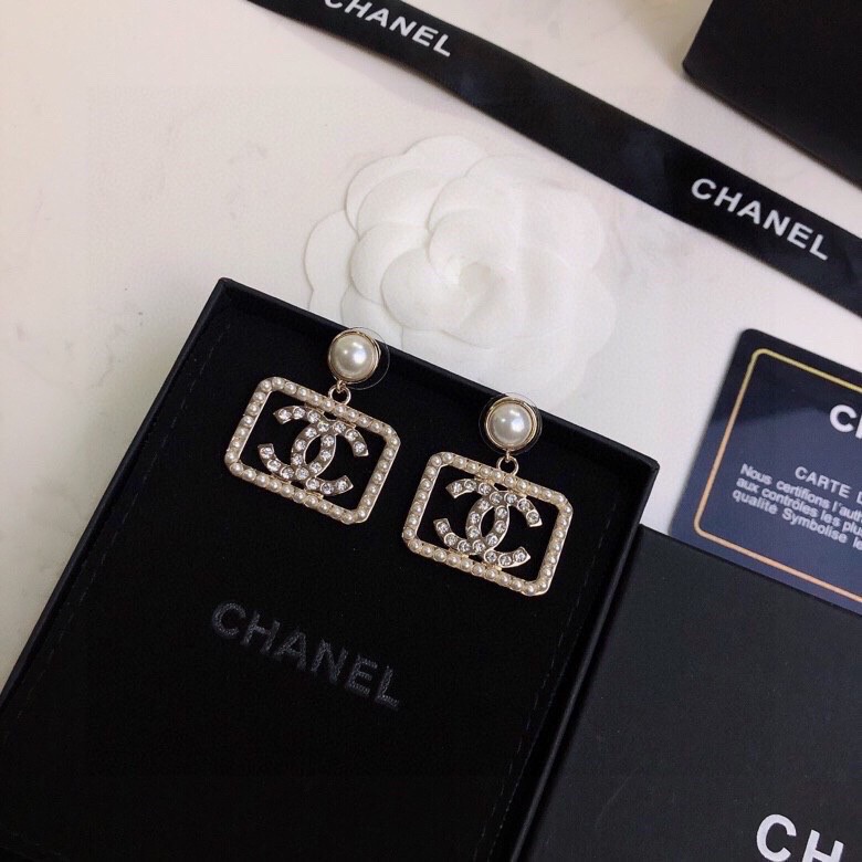 Ch**el earrings